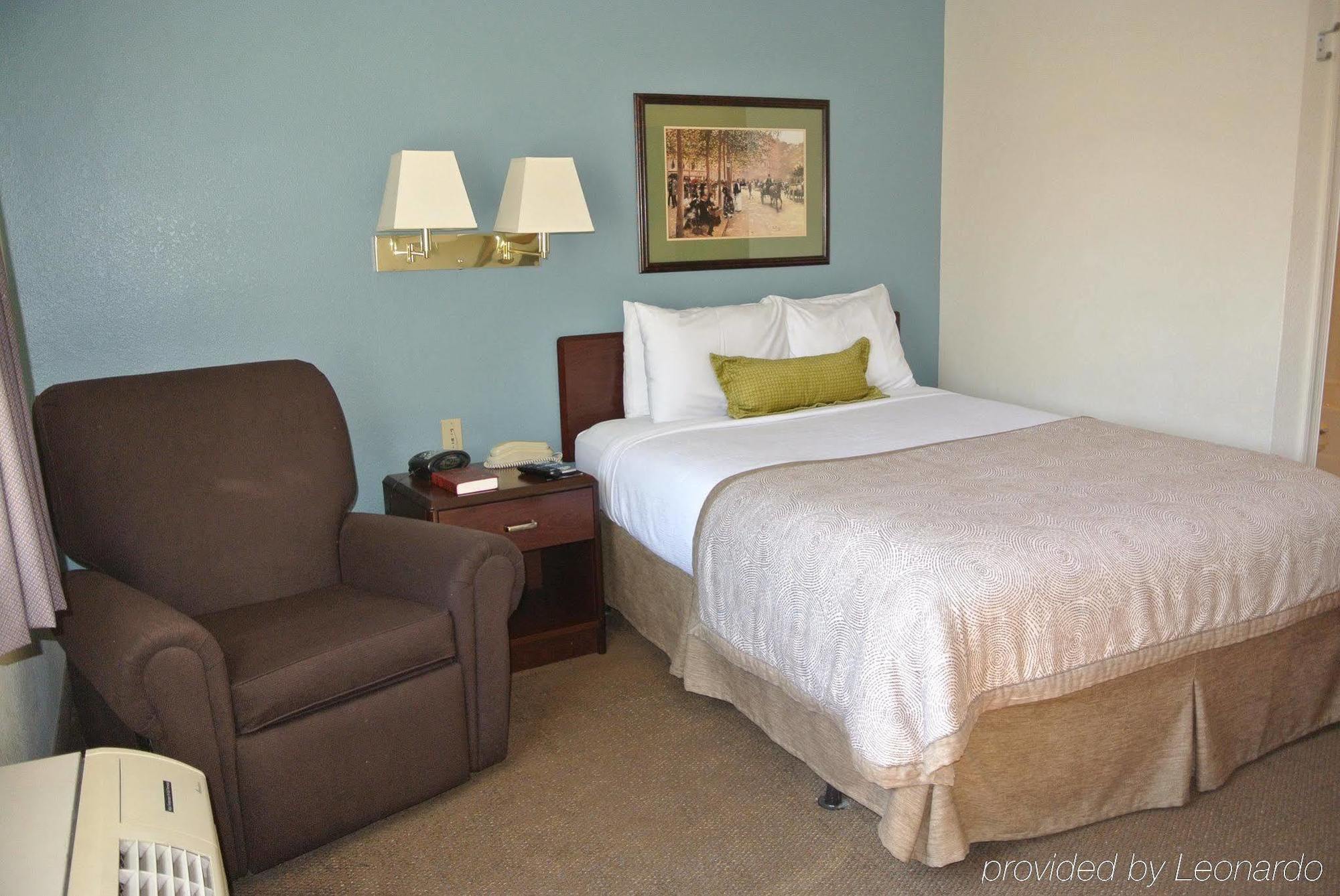 Candlewood Suites Washington-Fairfax By Ihg Exterior foto